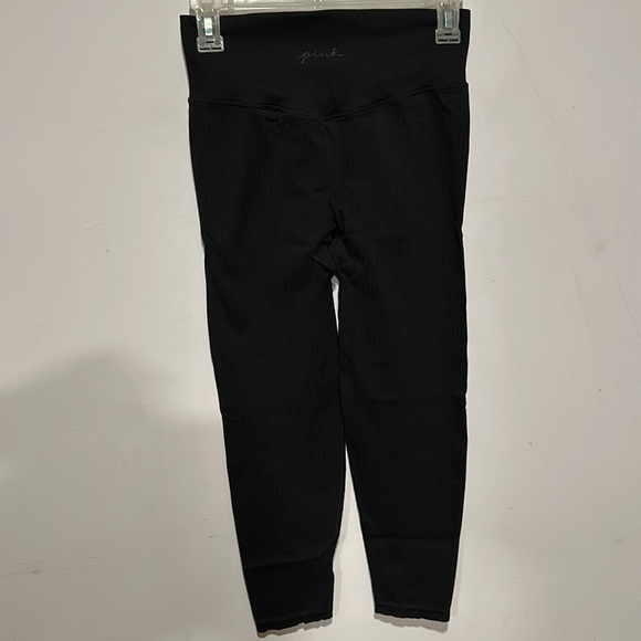 Pink seamless ribbed leggings. - Picture 3 of 5